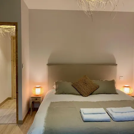 Ferienhaus De Charme Avec Piscine - A Charming With Swimming Pool