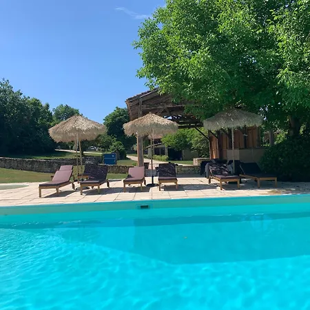 De Charme Avec Piscine - A Charming With Swimming Pool Ferienhaus Saint-Léonard