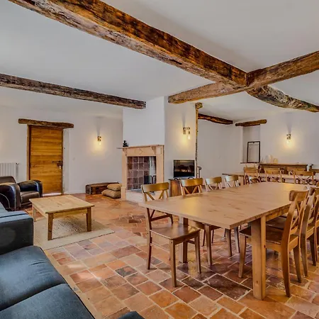 Ferienhaus De Charme Avec Piscine - A Charming With Swimming Pool
