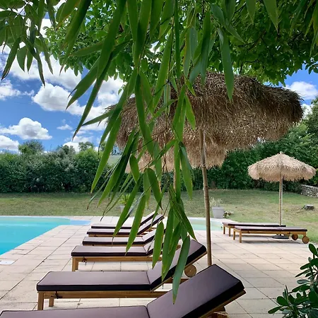 De Charme Avec Piscine - A Charming With Swimming Pool * Saint-Léonard