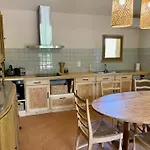 בית נופש De Charme Avec Piscine - A Charming With Swimming Pool
