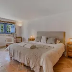 בית נופש De Charme Avec Piscine - A Charming With Swimming Pool Saint-Léonard