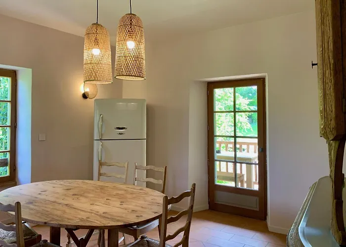 De Charme Avec Piscine - A Charming With Swimming Pool Tatil Evi Saint-Léonard