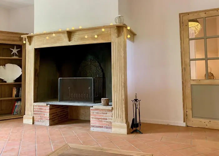 De Charme Avec Piscine - A Charming With Swimming Pool Saint-Léonard