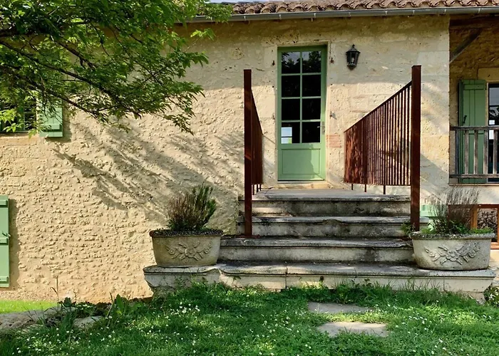 Tatil Evi De Charme Avec Piscine - A Charming With Swimming Pool Saint-Léonard