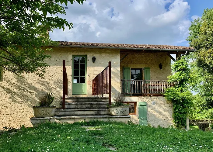 De Charme Avec Piscine - A Charming With Swimming Pool Tatil Evi