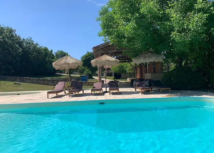 De Charme Avec Piscine - A Charming With Swimming Pool Tatil Evi Saint-Léonard