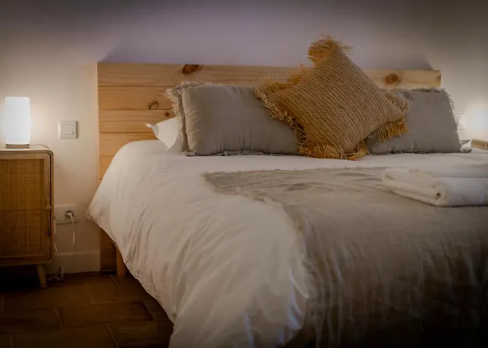 De Charme Avec Piscine - A Charming With Swimming Pool *