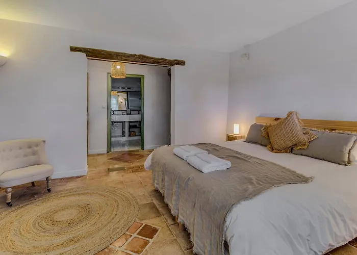 Tatil Evi De Charme Avec Piscine - A Charming With Swimming Pool *